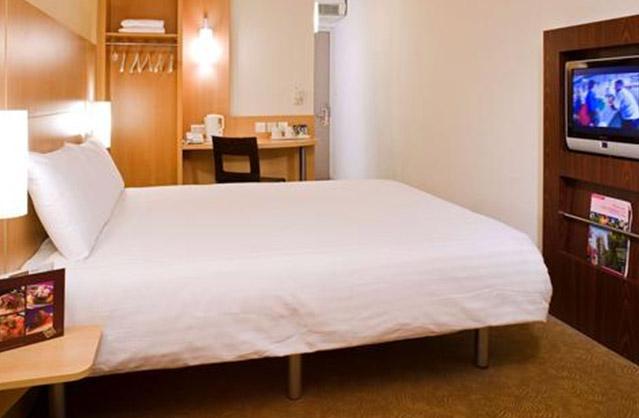 2 Star Hotel