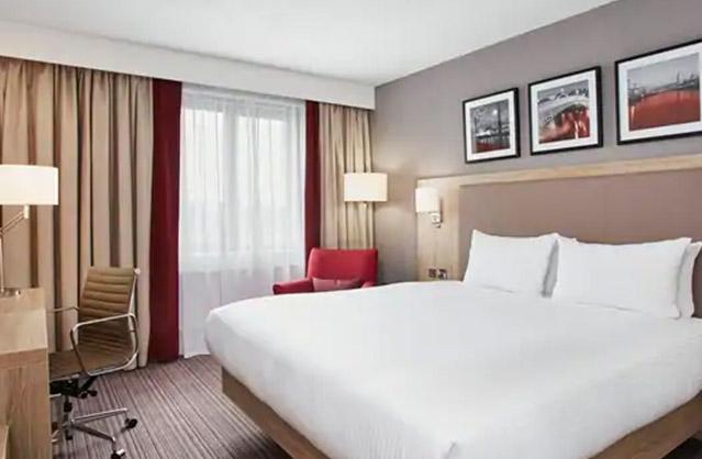 4 Star Hotel