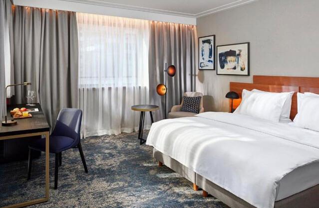 4 Star Hotel