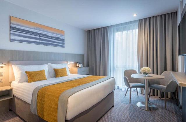 4 Star Hotel