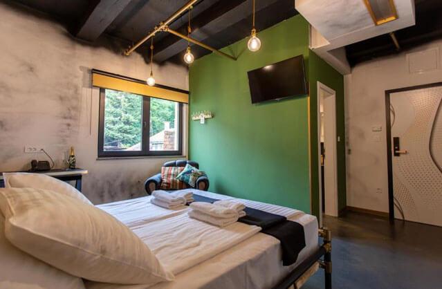 4 Star Hotel