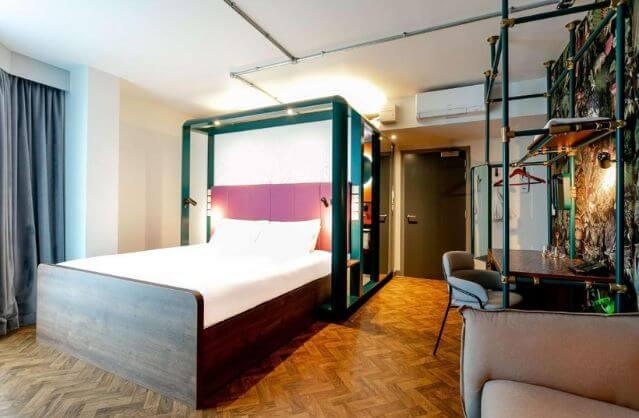 4 Star Hotel