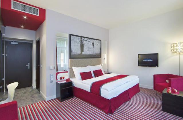 4 Star Hotel