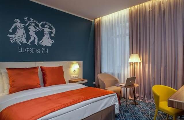 4 Star Hotel