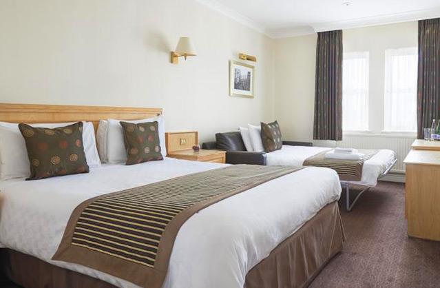 4 Star Hotel