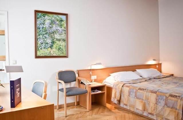 3 Star Hotel