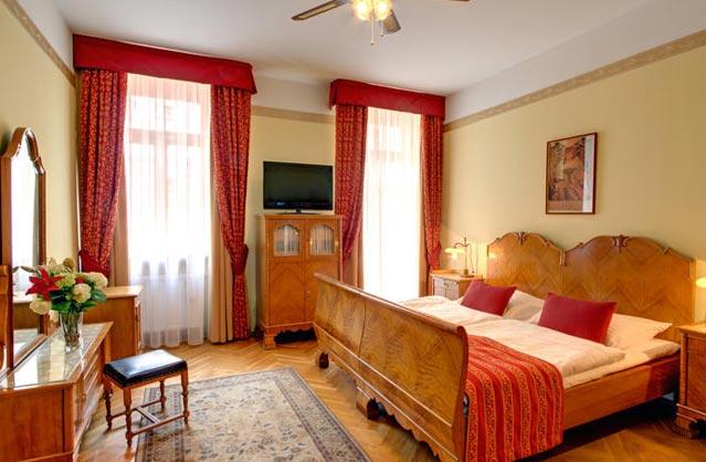4 Star Hotel