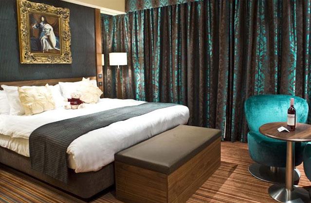 4 Star Hotel