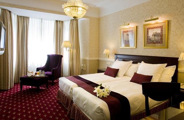4 Star Hotel