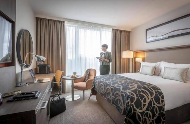 4 Star Hotel