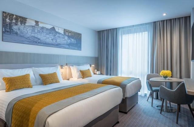 4 Star Hotel