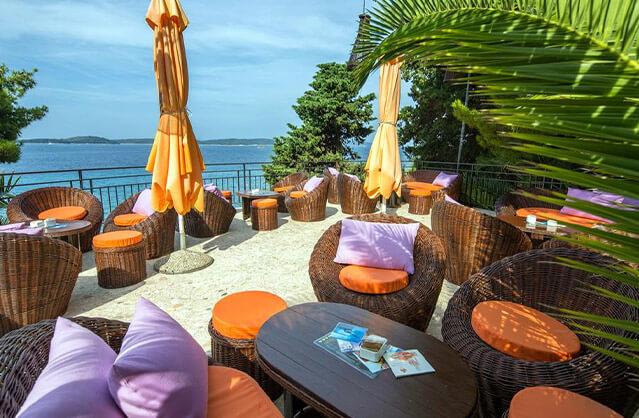 4 Star Hotel