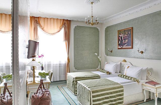 4 Star Hotel