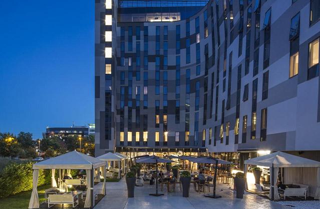 4 Star Hotel