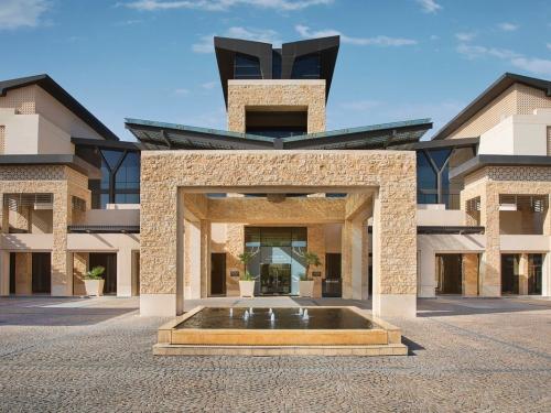VOGO Abu Dhabi Golf Resort & Spa