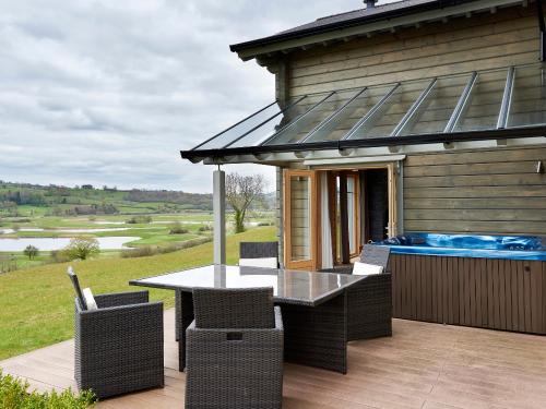 Hunter Lodges