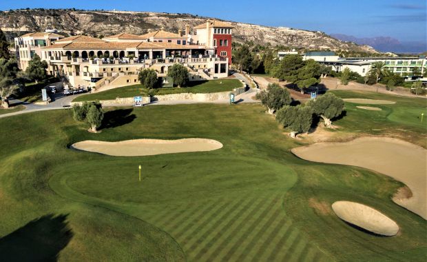 La Finca Resort (2 Nights + 2 Rounds)