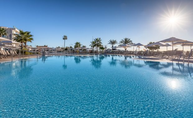 Occidental Torremolinos Playa (3 Nights + 2 Rounds)