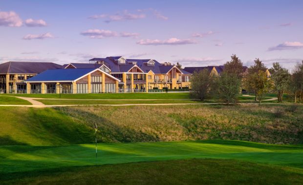 Cotswold Hotel & Spa (1 Night + 2 Rounds)