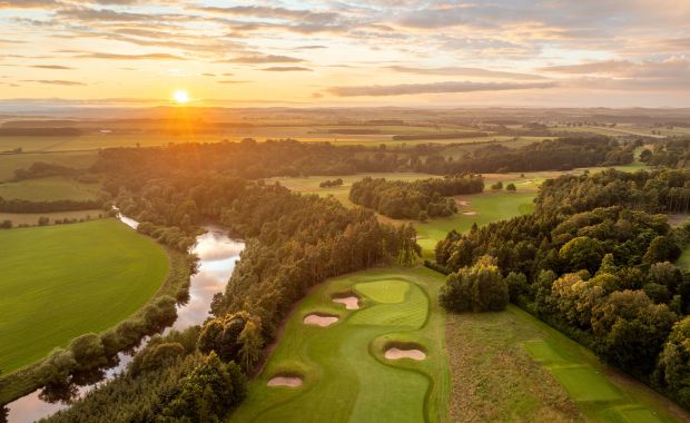 Old Thorns Hotel & Resort (3 Nights + 4 Rounds)