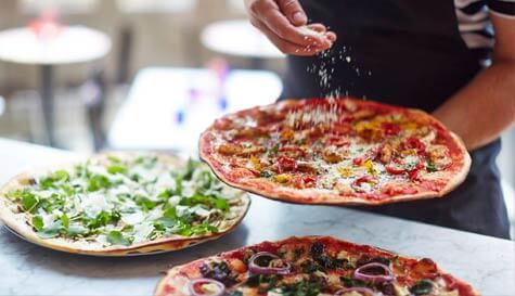 2 Course Pizzeria Meal with Soft Drink
