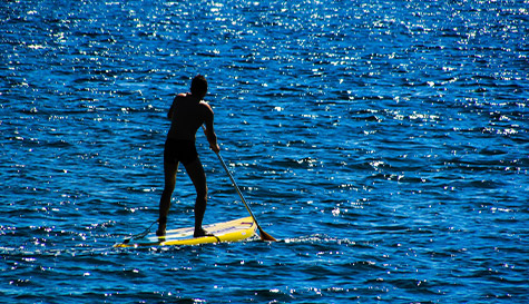 Beers, Beach Games & Paddleboarding