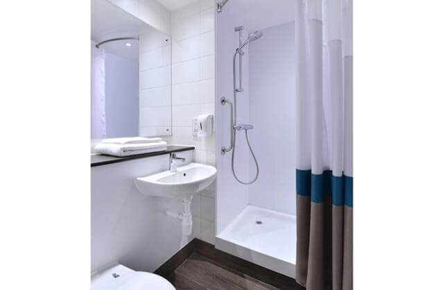 2 Star Hotel