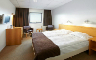 hotel cabin image