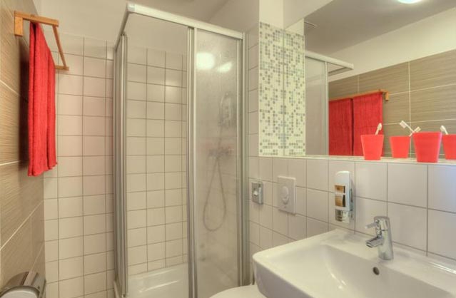 Hotel - Meininger Hamburg