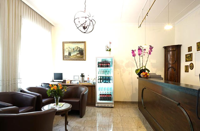 3 Star Hotel 
