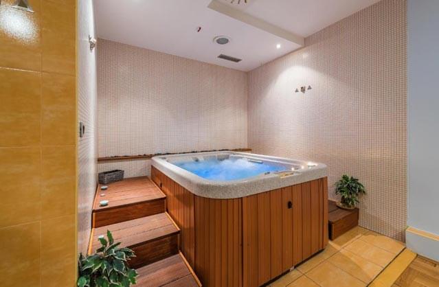 ART Hotel 4*