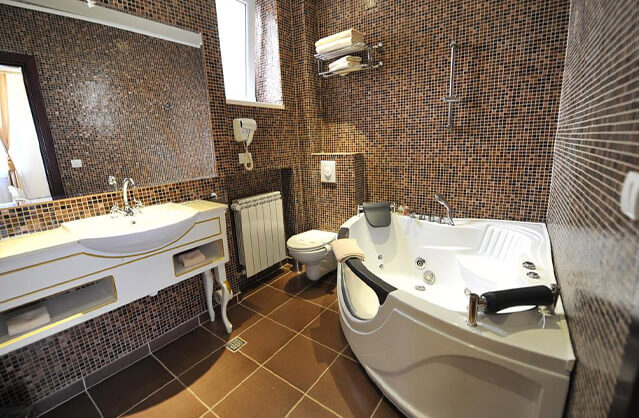 4 Star Hotel
