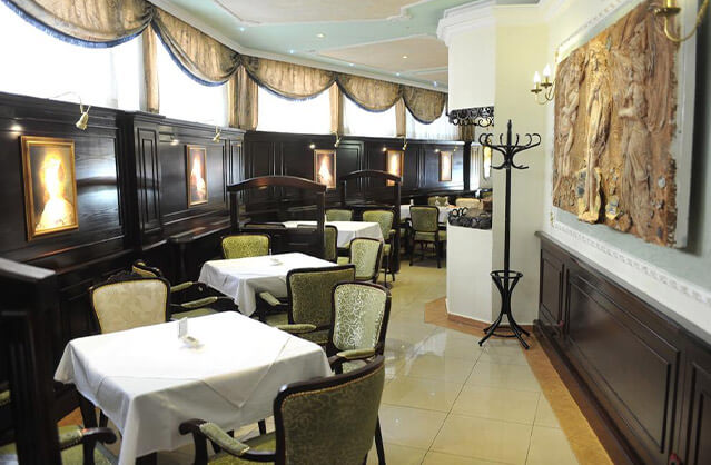 4 Star Hotel