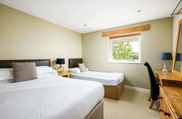 Bath accommodation