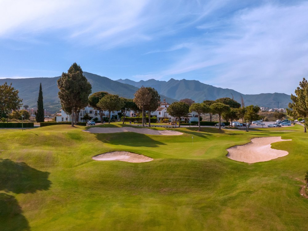La Cala Asia Course