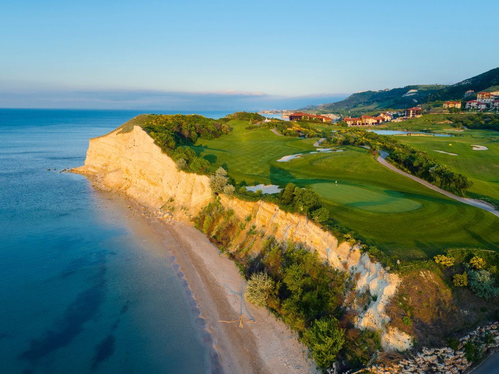 Thracian Cliffs Signature Course