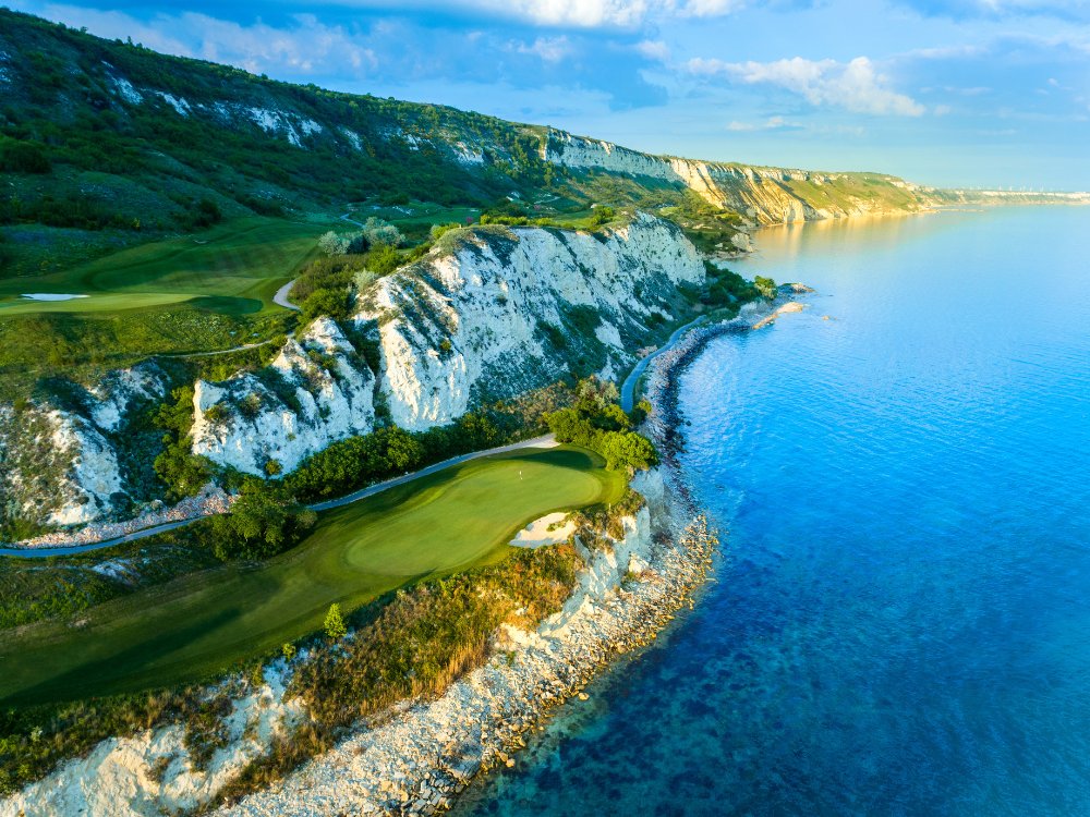 Thracian Cliffs Signature Course