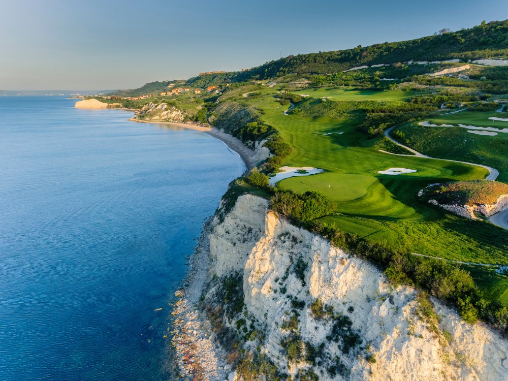Thracian Cliffs Signature Course