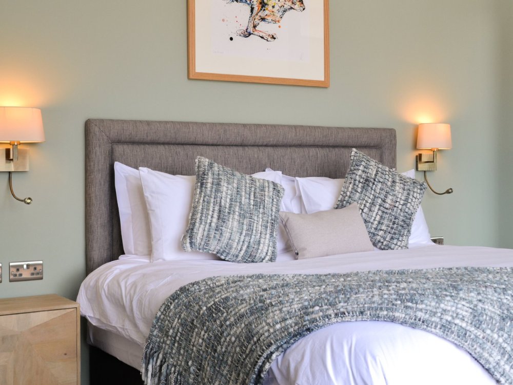 Killeen Castle - Hunters Lodges