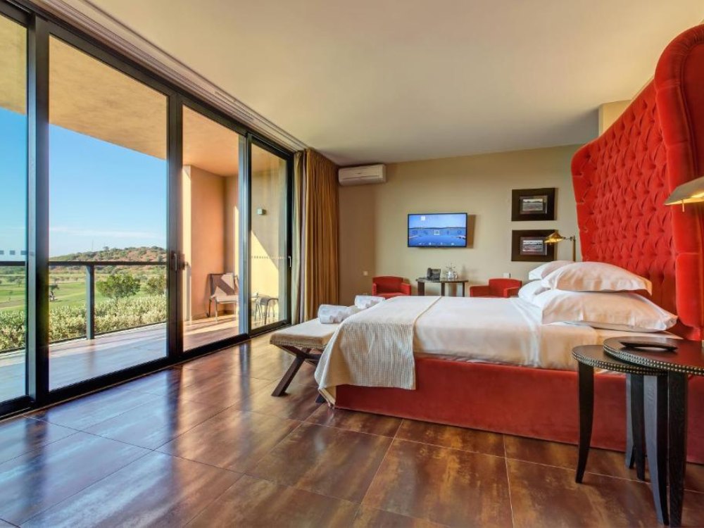 NAU Morgado Golf & Country Club