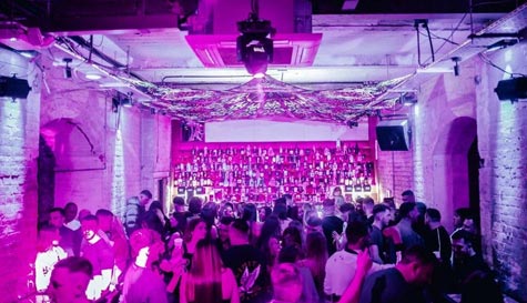 Nightclub Entry - Howlers