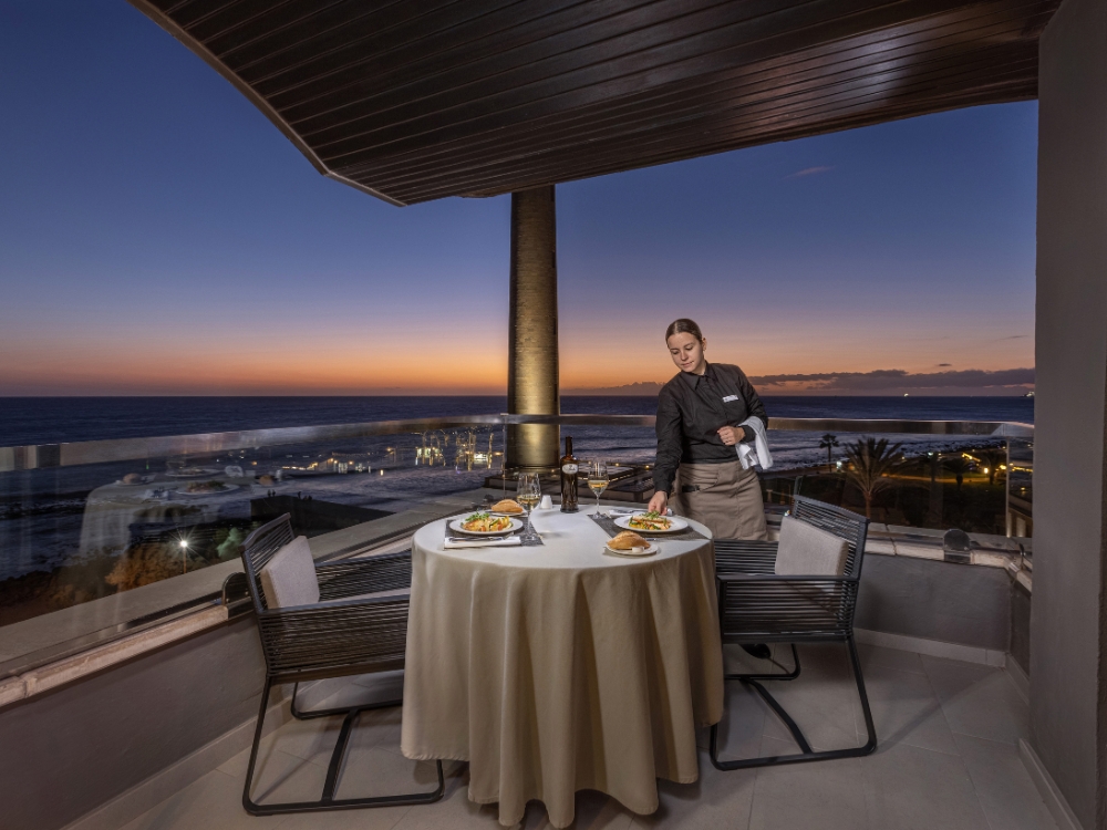 Hotel Faro, a Lopesan Collection Hotel
