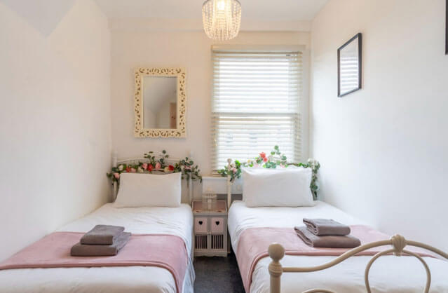 Bath accommodation