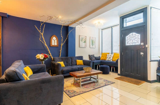 Bath accommodation