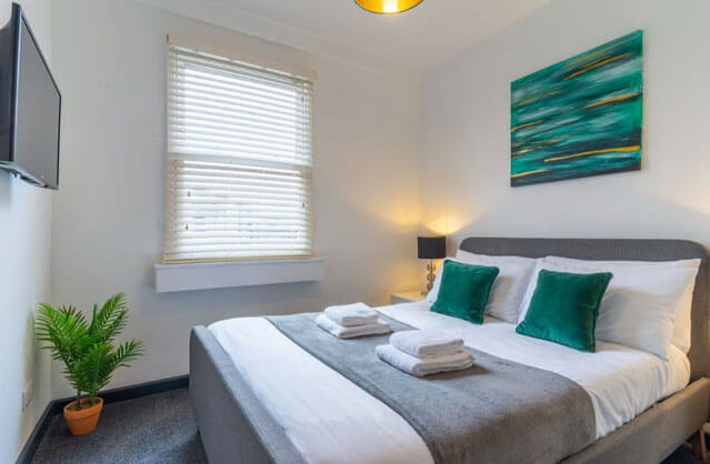 Bath accommodation