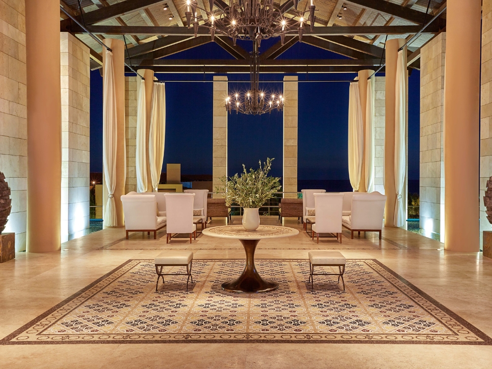 The Romanos, a Luxury Collection Resort