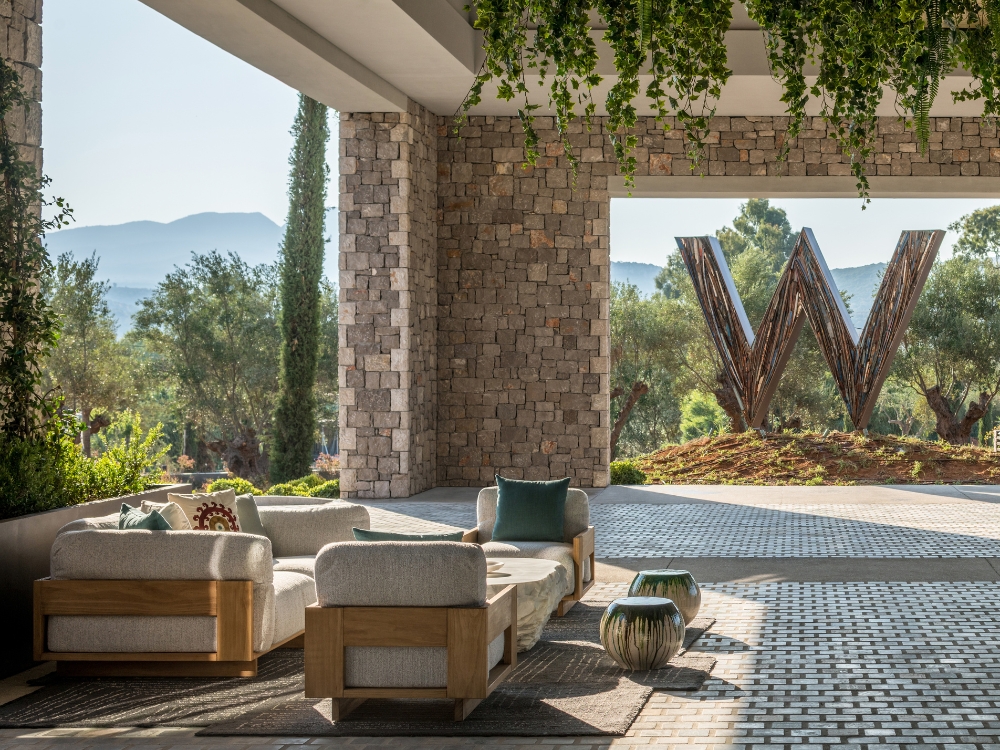 W Costa Navarino