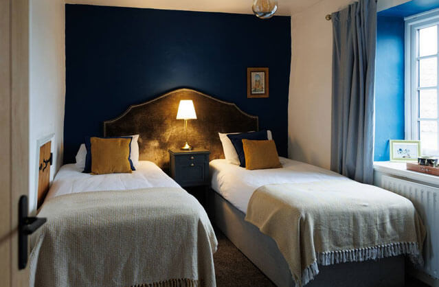 Bath accommodation