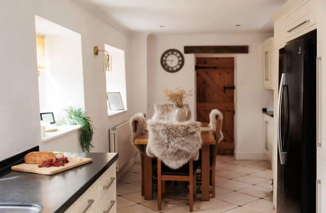 Bath accommodation