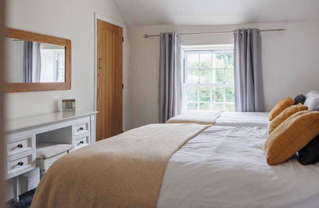 Bath accommodation